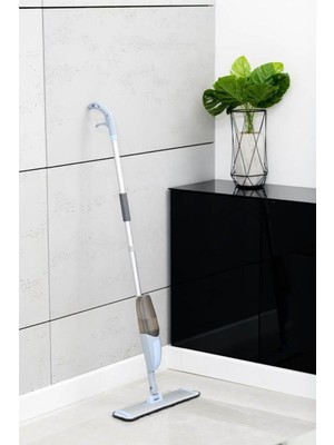 Mediterian Mavi antibakteriyel spreyli mop temizlik seti, hijyen ve parlaklık sağlar.