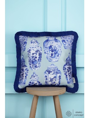 Woodhub Saks Püsküllü, Mint Zemin, Çini Vazo Desen, Dekoratif 43X43CM Kare Kırlent Kılıfı
