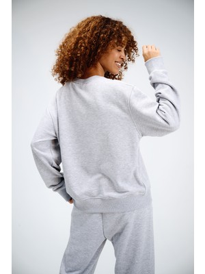 Kadın Timeless Oversize Gri Sweatshirt