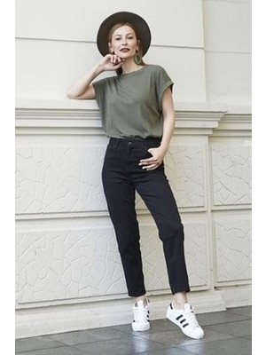 Emily Likralı Mom Jean Pantolon ( Renk Solmaz )
