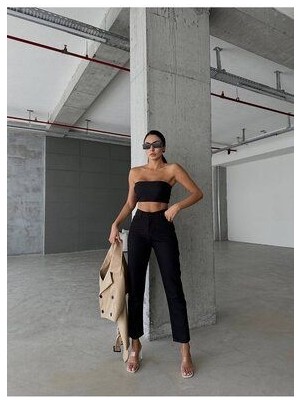 Monera Simsiyah Yeni Sezon Yüksek Bel Mom Jean 2024