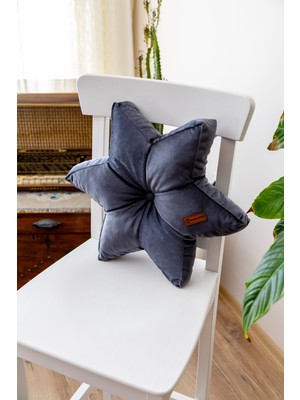 Woodhub Dekoratif Antrasit Renk Iç Dolgulu  Yıldız Kırlent  42*42 Cm