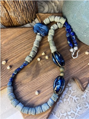 L'atelier Des Perles Bourges Necklace Doğal Lapis Taşlı,el Yapımı Seramik ve Toprak Boncuklu Kolye