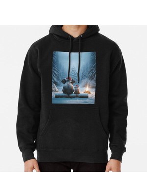 Hvit Stein Unisex Elephant And Dog Are Sitting In The Forest Looking At Christmas Tree Baskılı Sweatshirt