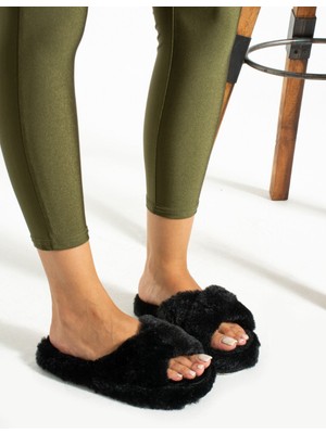 Berchill Tüylü Pofuduk Peluş Ev Terliği