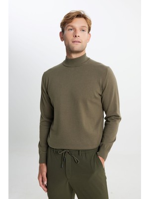 Pamuklu Standart Fit Normal Kesim Yarım Balıkçı Yaka Triko Haki Kazak