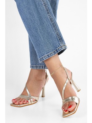 Shoeberry Kadın Shelby Altın Parlak Topuklu Ayakkabı