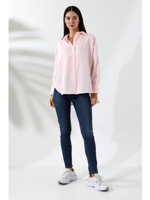 Union And Joy Oversize Mikro Saten Dökümlü Pembe Kadın Gömlek