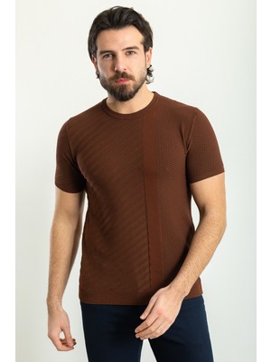 Desenli Fındık Rengi Slim Fit Bisiklet Yaka Erkek Triko T-Shirt
