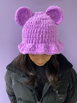 Lila Kulaklı Bere El Örgüsü Şapka