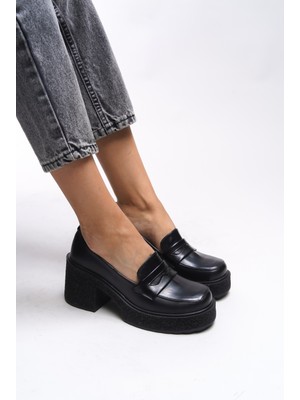 Riccon Kadın Topuklu Loafer Siyah Rugan 00121520 Kısa Tabanlı Şık Ayakkabı