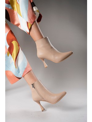 Riccon Ticlath Kadın Topuklu Bot 00128503 Kışlık Vegan Deri İle Şık Görünüm Ve Konfor