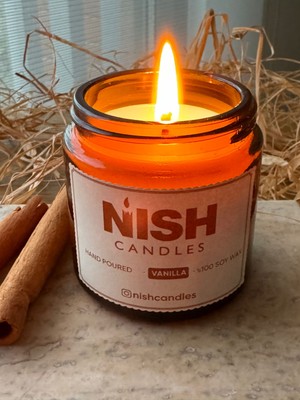 Nish Candles Doğal Soya Mumu Vanilya Kokulu Kapaklı Amber Cam Kavanozda