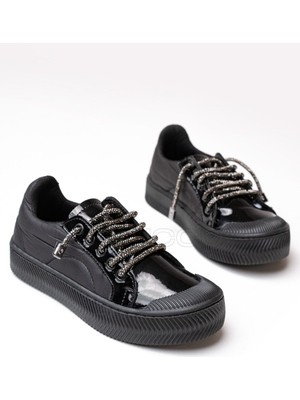 Papuccum Kız Çocuk Siyah Bağcık Taşlı Spor Ayakkabı