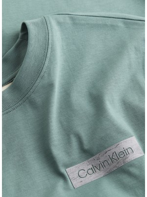 Calvin Klein Bisiklet Yaka Koyu Yeşil Erkek T-Shirt K10K113594CED