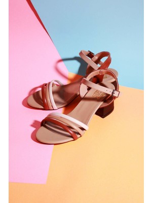 UYG Soft Seri Kahverengi Günlük Kadın Sandalet