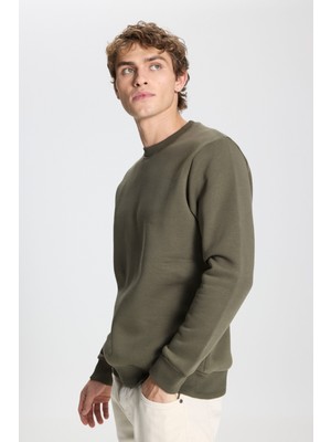 AC&Co / Altınyıldız Classics Erkek Haki Standart Fit Normal Kesim Içi Polarlı 3 Iplik Bisiklet Yaka Pamuklu Sweatshirt