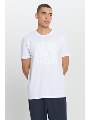 Altınyıldız Classics Erkek Beyaz Standart Fit Normal Kesim %100 Pamuk Tasarım Baskılı Bisiklet Yaka Tişört