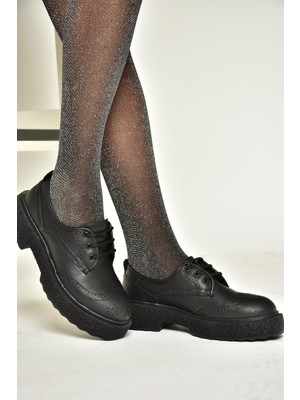 Fox Shoes T996199009 Siyah Kalın Tabanlı Kadın Ayakkabı