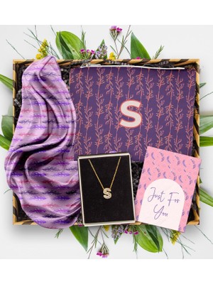 Ejoya Kişiye Özel 14 Ayar Altın Harf Kolye & Fular & Makyaj Çantası & Mesaj Kartı  113312