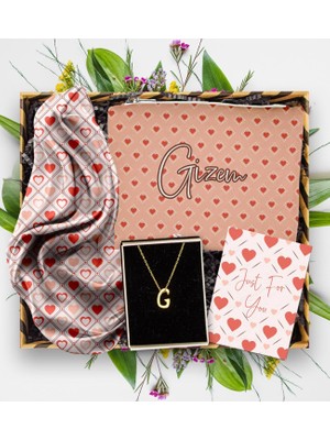 Ejoya Kişiye Özel Gümüş Harf Kolye & Fular & Makyaj Çantası & Mesaj Kartı  113299