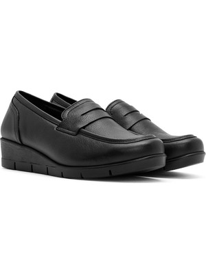 Derimod Kadın Siyah Dolgu Topuklu Deri Comfort Loafer 24WFD236918