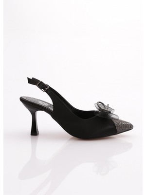 Dgn K929 Kadin Sivri Burun Kurdela Detayli Topuklu Ayakkabi