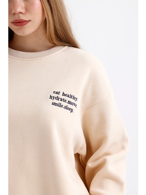 Kadın Oversize Şardonlu Nakış Işlemeli Yeşil Sweatshirt