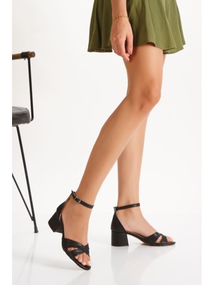 Uyege Elovon Seri Bilekten Tokalı Kadın Ayakkabı