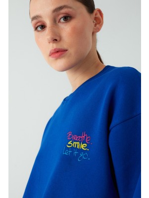 Kadın Oversize Şardonlu Nakış Işlemeli Saks Mavi Sweatshirt