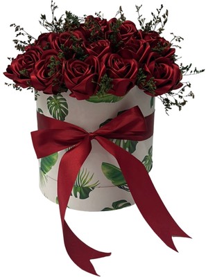 Kutuda Kokulu Solmayan Güller