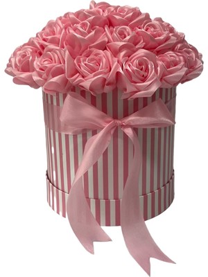 Kutuda Kokulu Solmayan Güller