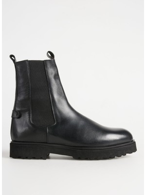 Fabrika Bot, 40, Siyah