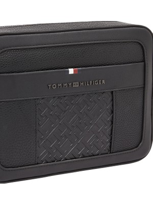 Tommy Hilfiger Siyah Erkek Postacı Çantası Th Central Mono Ew Reporter