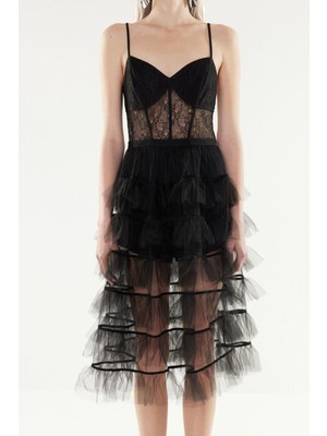 Ersefa Moda Fit Mezuniyet Balo Tül Dokuma V Yaka Askılı Kol Skater Midi Boy Elbise