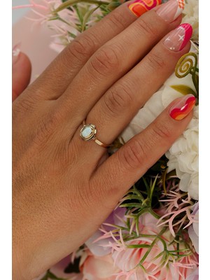 Naze Kuyumculuk 14 Ayar Altın Sedefli Taşlı Elips Yüzük