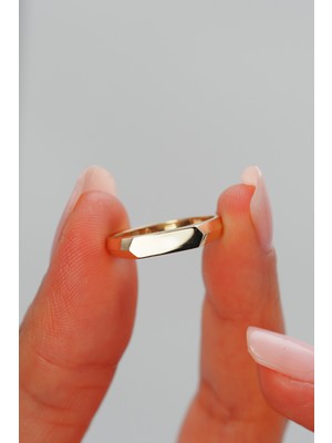 Naze Kuyumculuk 14 Ayar Altın Keskin Kenarlı Düz Yüzük