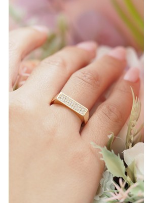 Naze Kuyumculuk 14 Ayar Altın Üç Sıra Taşlı Yüzük