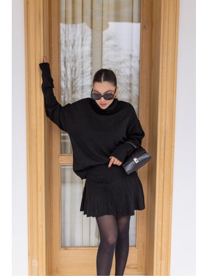 Juli Dress Siyah Balıkçı Yaka Triko Etekli Takım