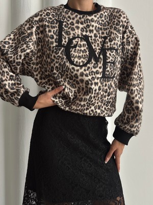 Love Yazılı Yumoş Leopar Sweat Bej