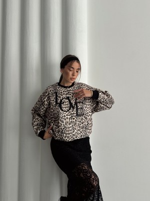 Love Yazılı Yumoş Leopar Sweat Bej