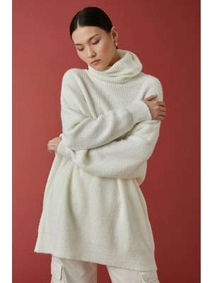 Kadın Ekru  Boğazlı Kazak 3WAK90104HT