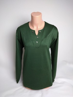 Yaşar Triko Kadın Yeşil Armut Yaka Dört Düğmeli Uzun Kollu Bilek Lastikli Yan Yırtmaçlı Iki Iplik Bluz