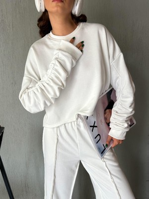 Minaaise Kadın Ekru Kolları Büzgülü Pis Dikişli Şardonsuz Sweatshirt 28062