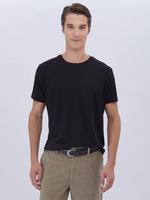 Kip Siyah Bisiklet Yaka Pamuk Karışımlı T-Shirt