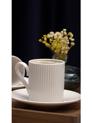 Heda Porselen Elif 4 Parça 2 Kişilik Porselen Kahve Takımı Kırık Beyaz