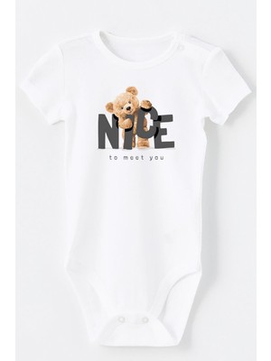 BRZ Collection Pamuklu Nice To Meet You Baskılı Omuz ve Alt Kısmı Çıtçıtlı Body Bebek Zıbın