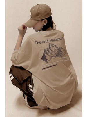 Teenage Millionaire Kadın Oversize Arid Mountain Camel Kısa Kollu Günlük T-Shirt İnce Kumaş