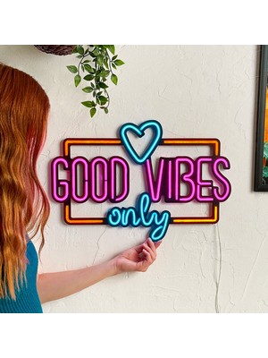 Tol Camp Good Vibes Only Love Neon Tabela | Metal Üzerine Neon, Turuncu, Pembe ve Buz Mavi | 60 cm x 34 cm