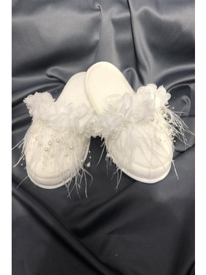 Beyaz Tüylü Incili Süslü Lohusa Terliği